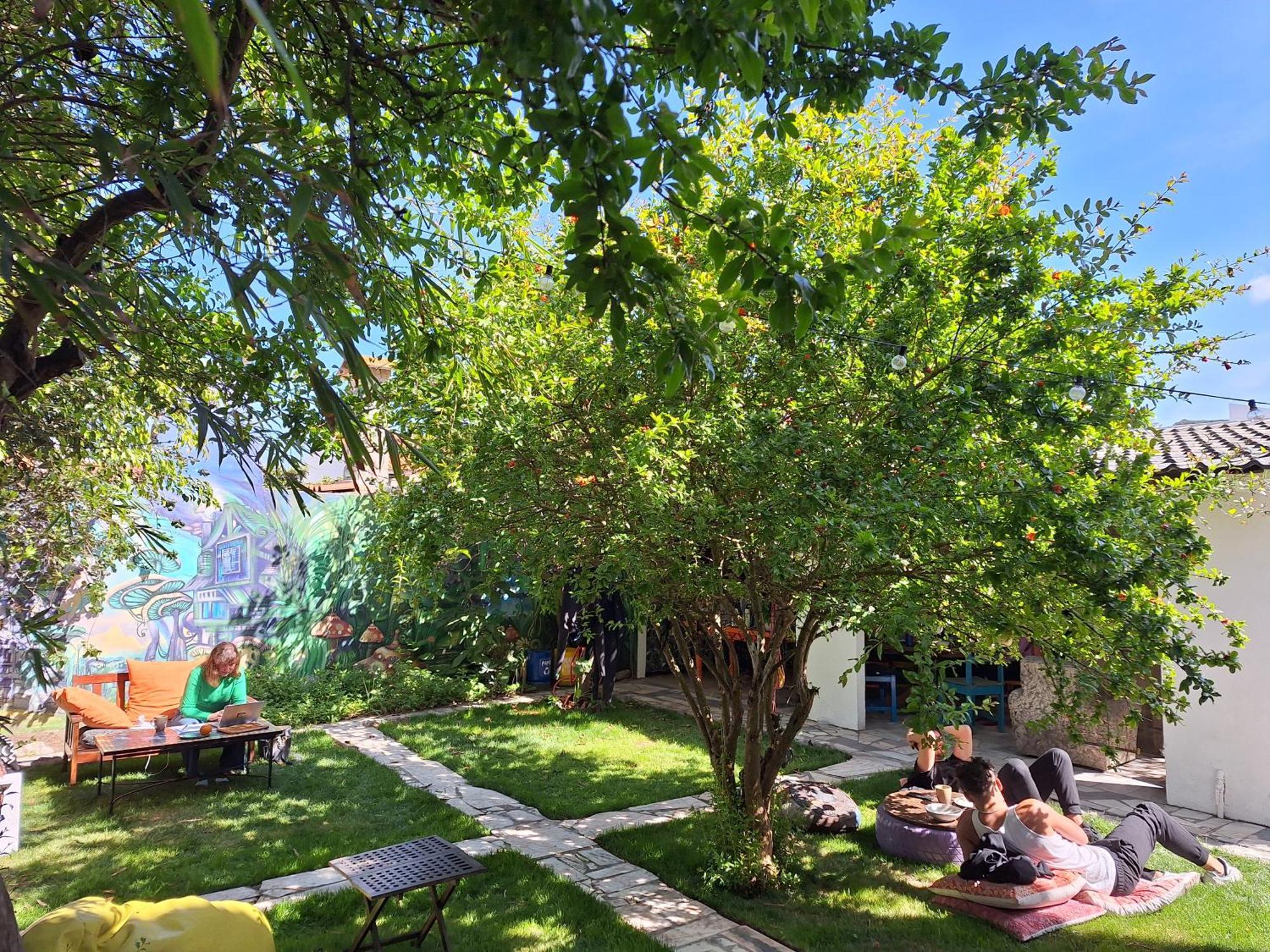 Natural Mystic Hostel Costa da Caparica Exterior photo
